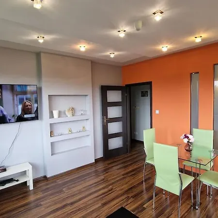 Apartment Rodzinny Dla Szesciu Osob Z Parkingiem Prywatnym *