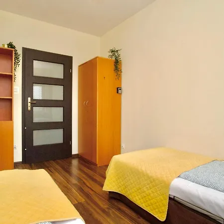 Rodzinny Dla Sześciu Osób Z Parkingiem Prywatnym Apartament Kraków